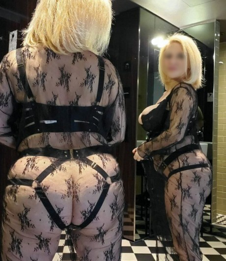 femme mature fan de lingerie Montpellier